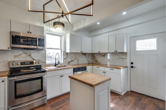 3135 W 46th Street, Cleveland, OH 44102