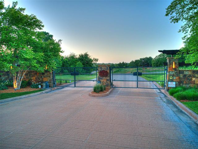 6924 Split Fence Lane, Edmond, OK 73034