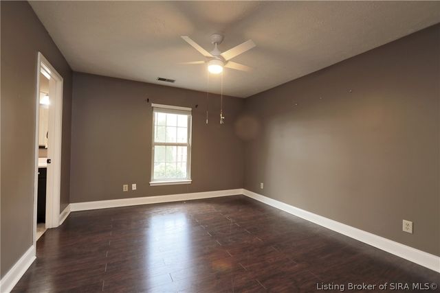 1329 Valley View Road, New Albany, IN 47150