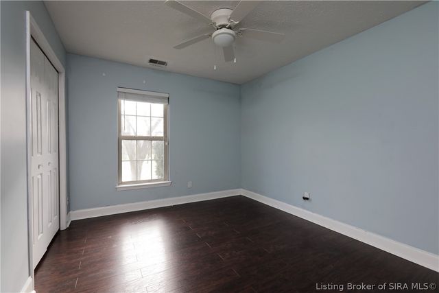 1329 Valley View Road, New Albany, IN 47150