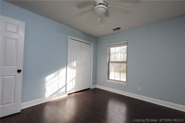 1329 Valley View Road, New Albany, IN 47150