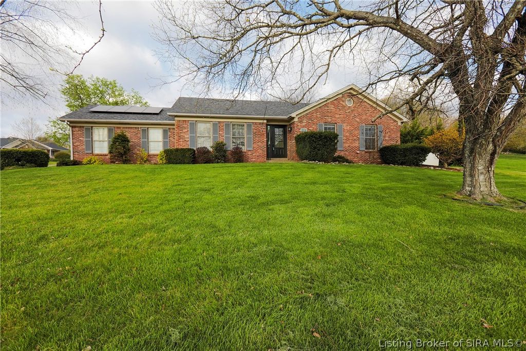 1329 Valley View Road, New Albany, IN 47150