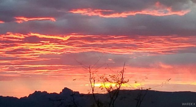 3841 N Verde Road, Golden Valley, AZ 86413