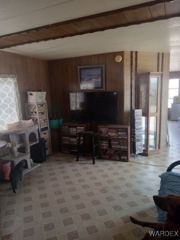 3841 N Verde Road, Golden Valley, AZ 86413