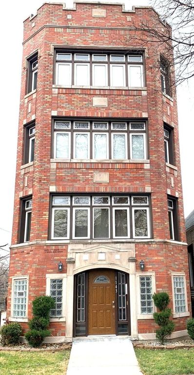 1143 E 81st Place 1, Chicago, IL 60619