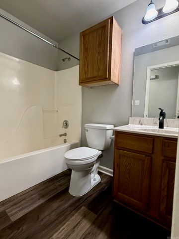 1200 Oak View Cove, Benton, AR 72015