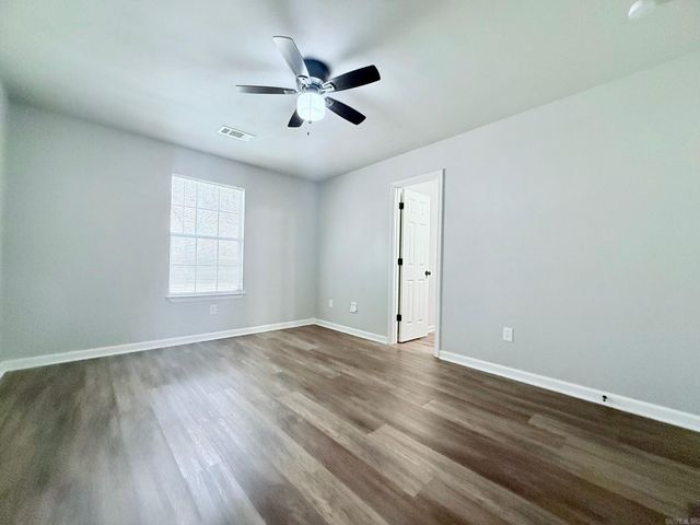 1200 Oak View Cove, Benton, AR 72015