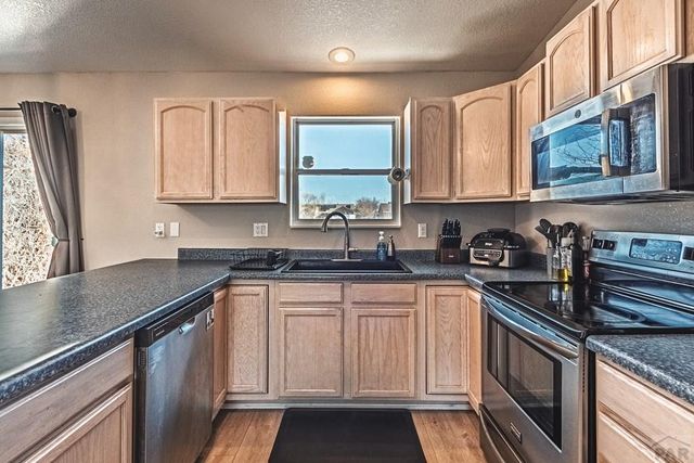 720 S Fleming Dr, Pueblo West, CO 81007