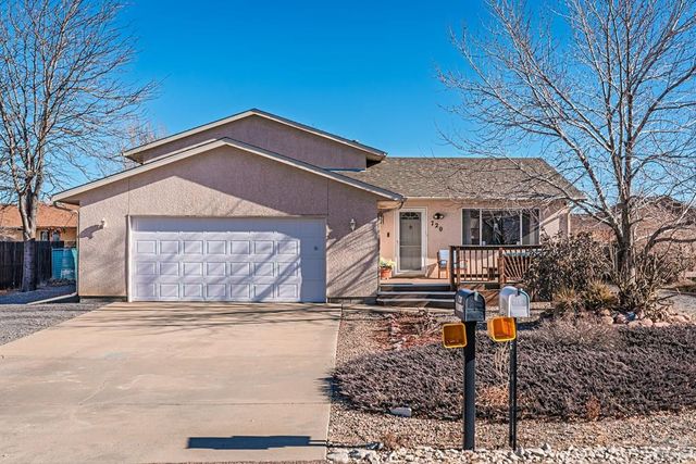 720 S Fleming Dr, Pueblo West, CO 81007