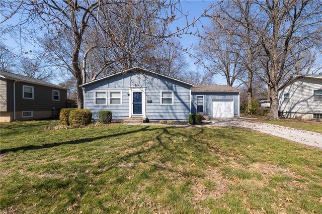 9212 W 99th Terrace, Overland Park, KS 66212