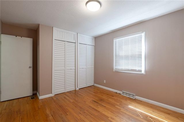 9212 W 99th Terrace, Overland Park, KS 66212