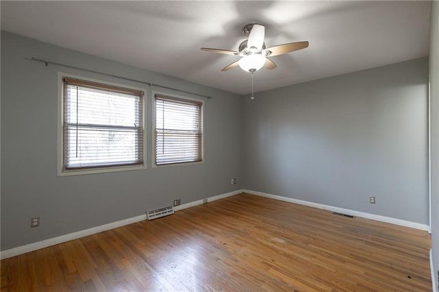 9212 W 99th Terrace, Overland Park, KS 66212