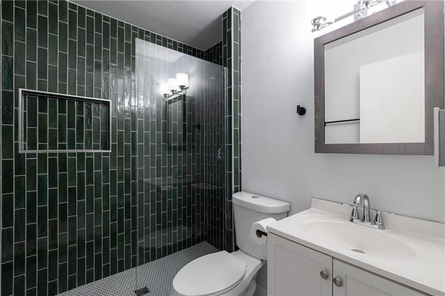 9212 W 99th Terrace, Overland Park, KS 66212