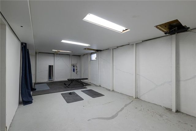 9212 W 99th Terrace, Overland Park, KS 66212