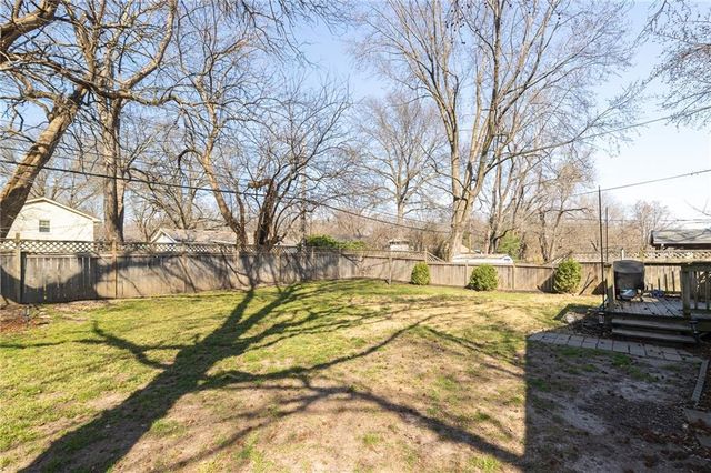 9212 W 99th Terrace, Overland Park, KS 66212