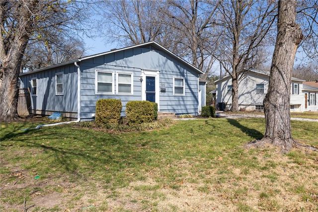 9212 W 99th Terrace, Overland Park, KS 66212