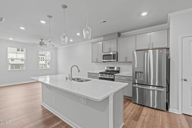 504 Light Oak Way, Apex, NC 27539