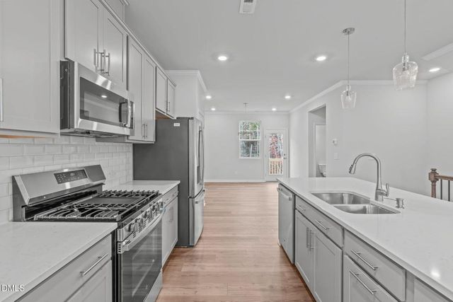 504 Light Oak Way, Apex, NC 27539