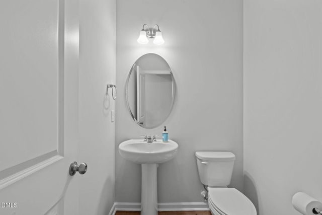 504 Light Oak Way, Apex, NC 27539