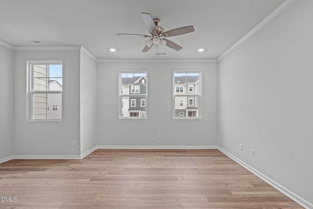 504 Light Oak Way, Apex, NC 27539