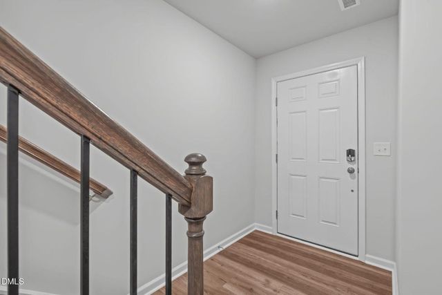 504 Light Oak Way, Apex, NC 27539