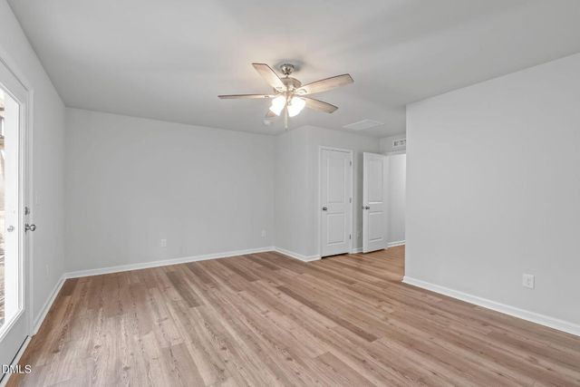 504 Light Oak Way, Apex, NC 27539