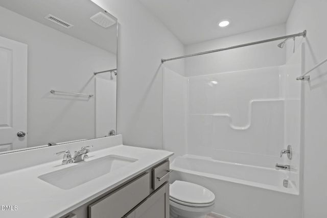 504 Light Oak Way, Apex, NC 27539