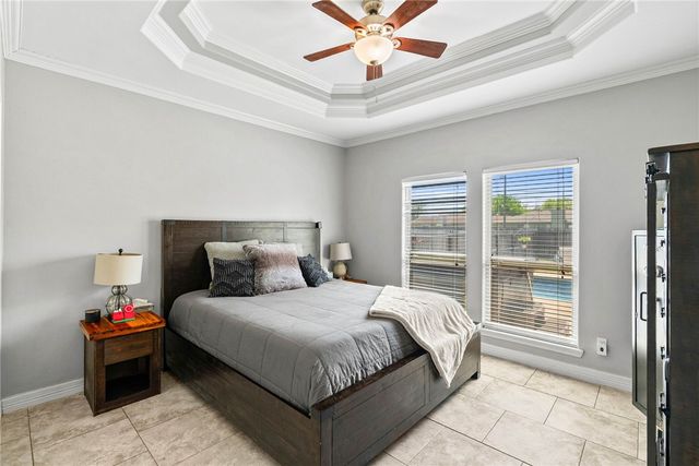 1113 Pinehollow Lane, Corpus Christi, TX 78418