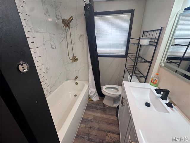 5045 S 37th Street, St Louis, MO 63116