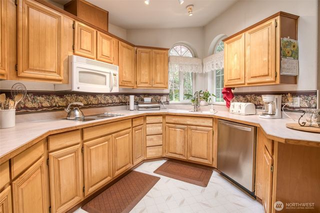 4214 Wishkah Road, Aberdeen, WA 98520