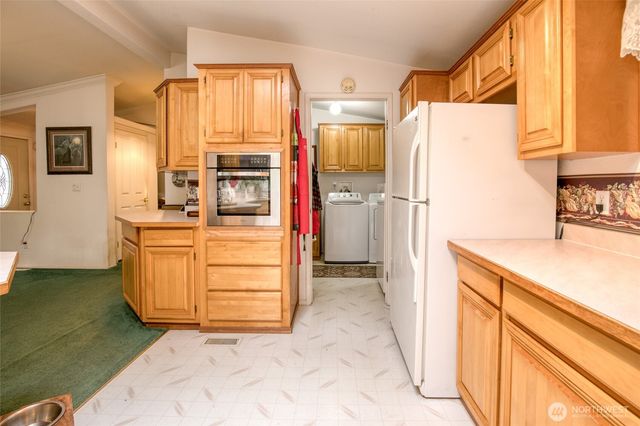 4214 Wishkah Road, Aberdeen, WA 98520