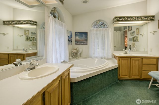 4214 Wishkah Road, Aberdeen, WA 98520