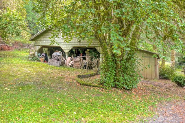 4214 Wishkah Road, Aberdeen, WA 98520