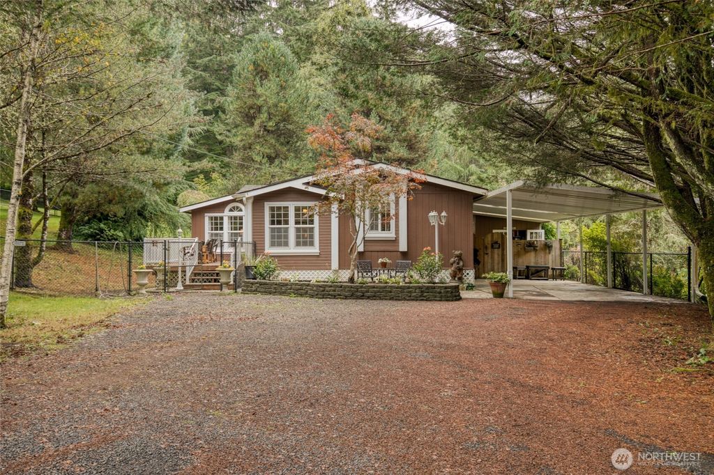 4214 Wishkah Road, Aberdeen, WA 98520