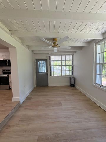 525 NE 126th Street, North Miami, FL 33161