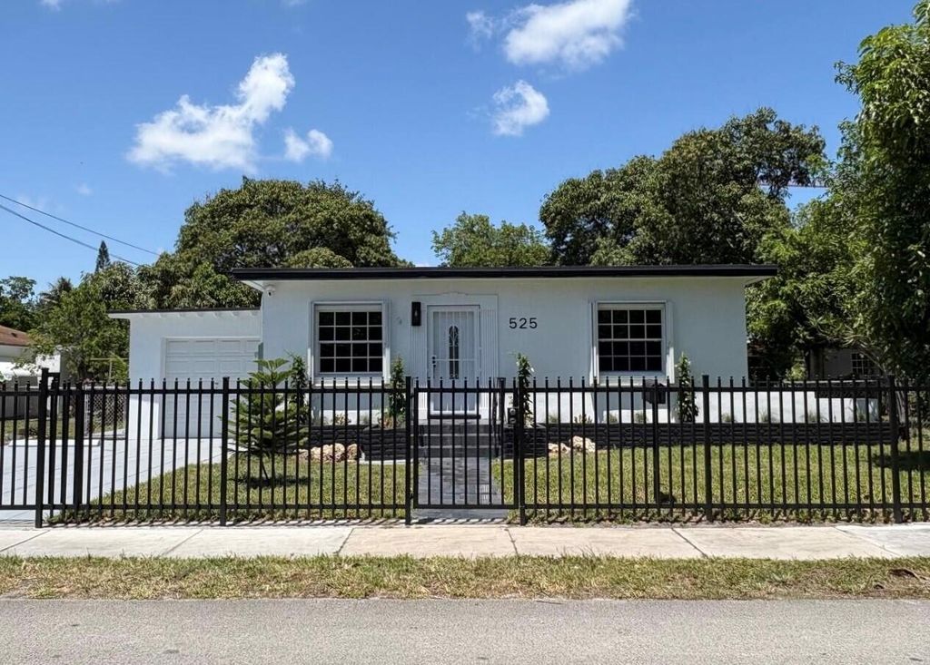 525 NE 126th Street, North Miami, FL 33161