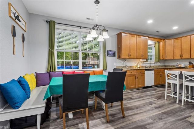 568 Waters RD, Chesapeake, VA 23322