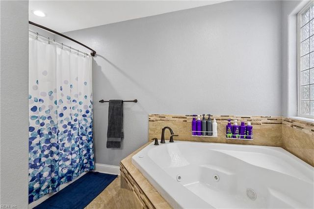 568 Waters RD, Chesapeake, VA 23322