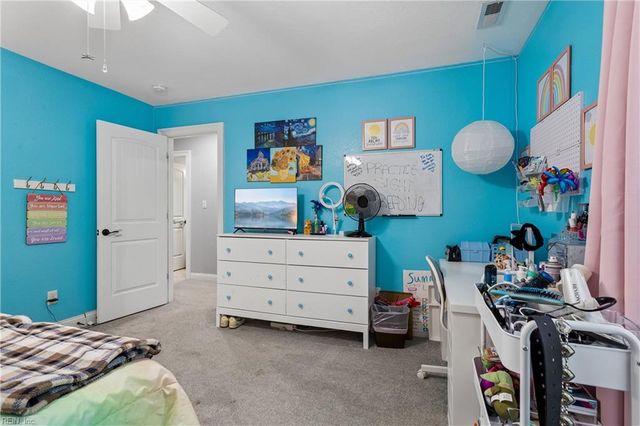 568 Waters RD, Chesapeake, VA 23322