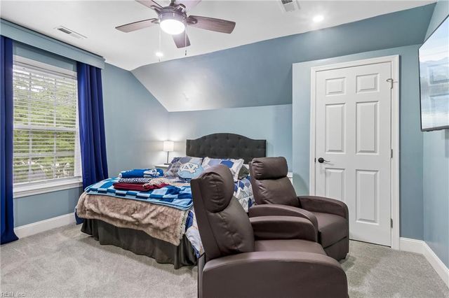 568 Waters RD, Chesapeake, VA 23322