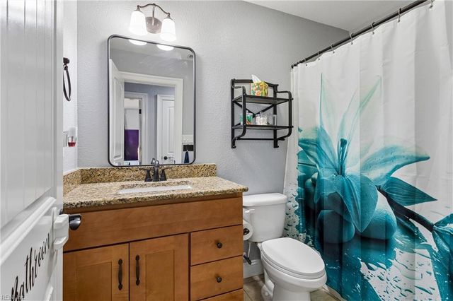 568 Waters RD, Chesapeake, VA 23322