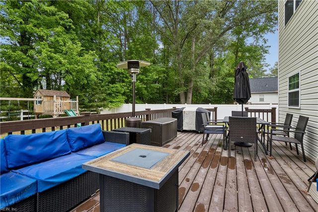 568 Waters RD, Chesapeake, VA 23322