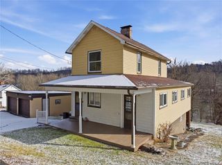 274 Walnut Ln, Rostraver, PA 15089