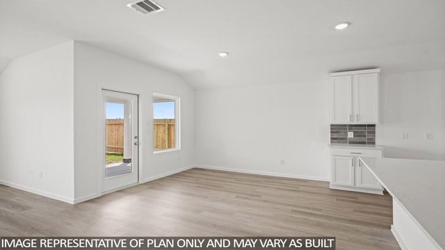 8918 Phoebe Bend Drive, Montgomery, TX 77316