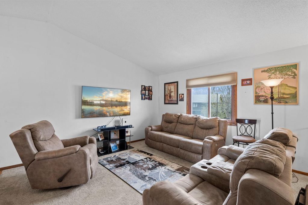4100 Jordan Avenue N, New Hope, MN 55427 — photo 4