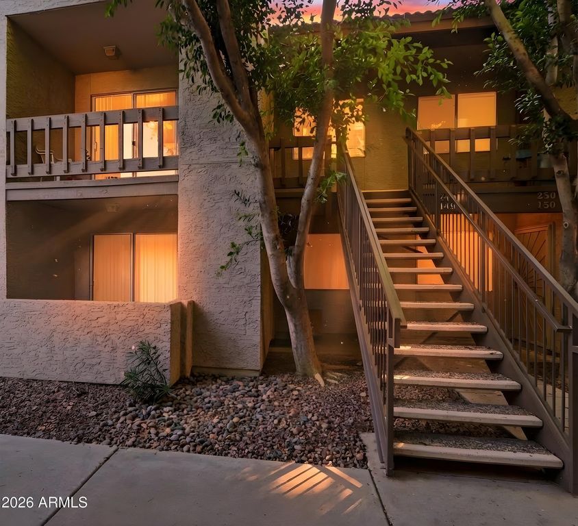 520 N STAPLEY Drive 249, Mesa, AZ 85203