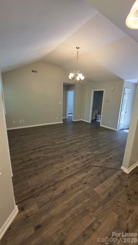 2633 Daffodil Drive, Charlotte, NC 28269