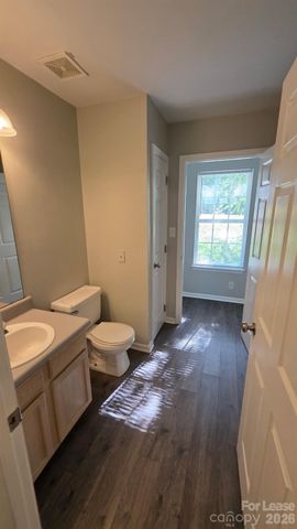2633 Daffodil Drive, Charlotte, NC 28269