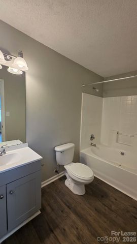2633 Daffodil Drive, Charlotte, NC 28269