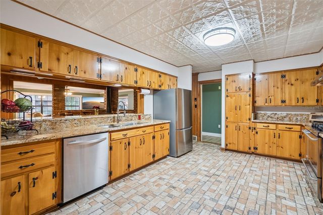 1000 BOYLSTON STREET, Leesburg, FL 34748